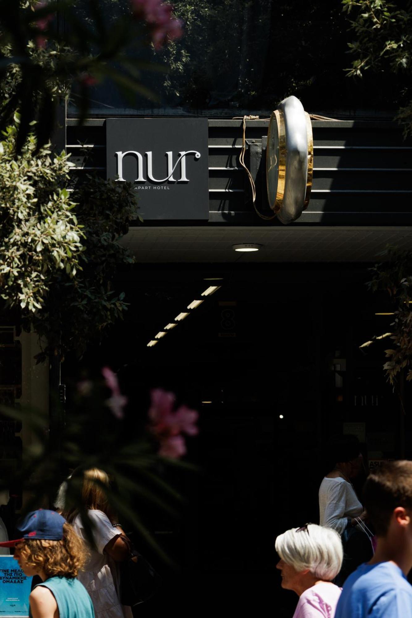 Nur Aparthotel Атина Екстериор снимка