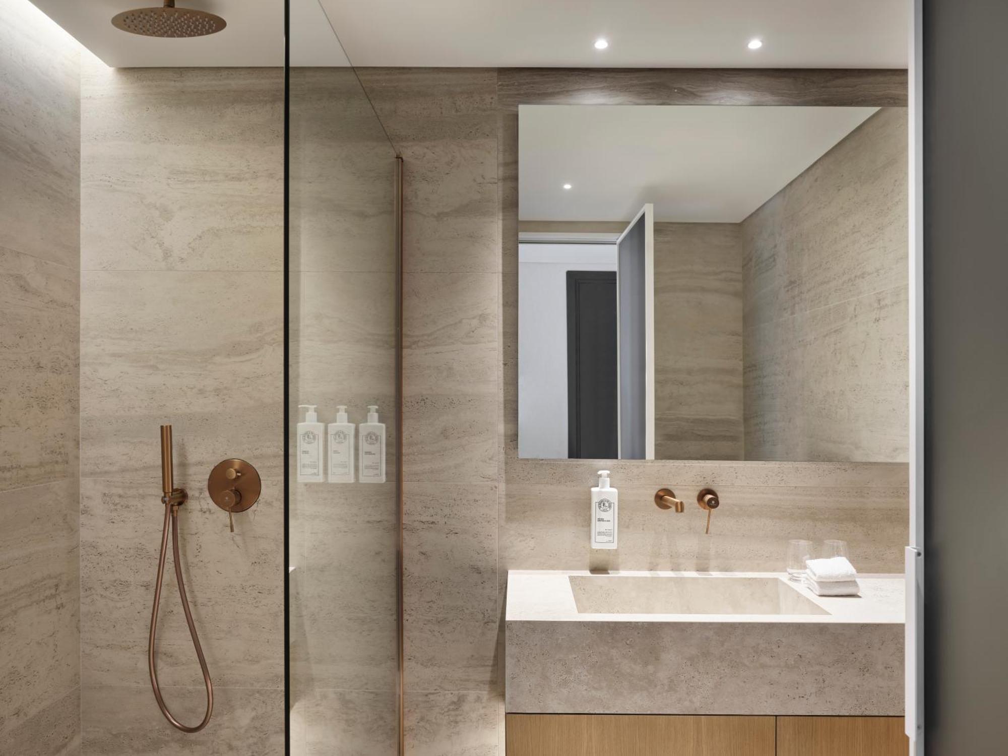 Nur Aparthotel Атина Екстериор снимка