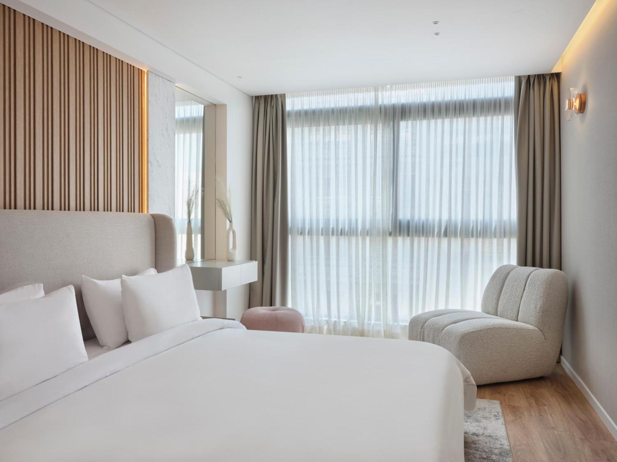 Nur Aparthotel Атина Екстериор снимка